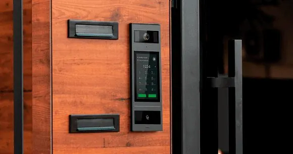 Videoportero en la entrada de una vivienda